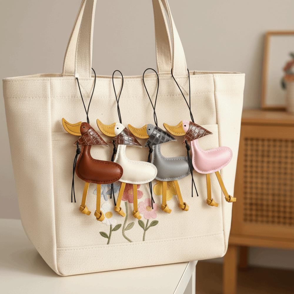 Hanger Pu Leather DuckKeychain Cartoon Bag Charm Cute Scarf Duck Pendant Women