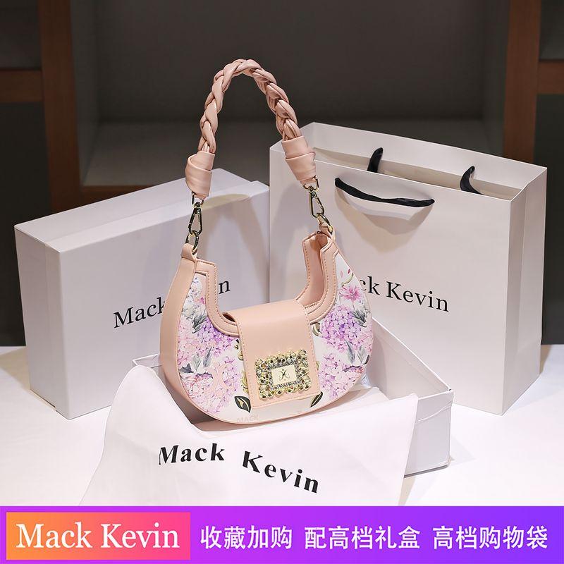 

Mackkevin Genuine Leather Embroidered Pleat Underarm Bag Women 2025 New High-Grade Sentong Qin Portable Messenger Bag Pink