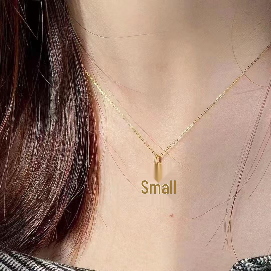 Elegant Frosted Gold Four-Leaf Clover Pendant Necklace - Luxurious Gift for Her