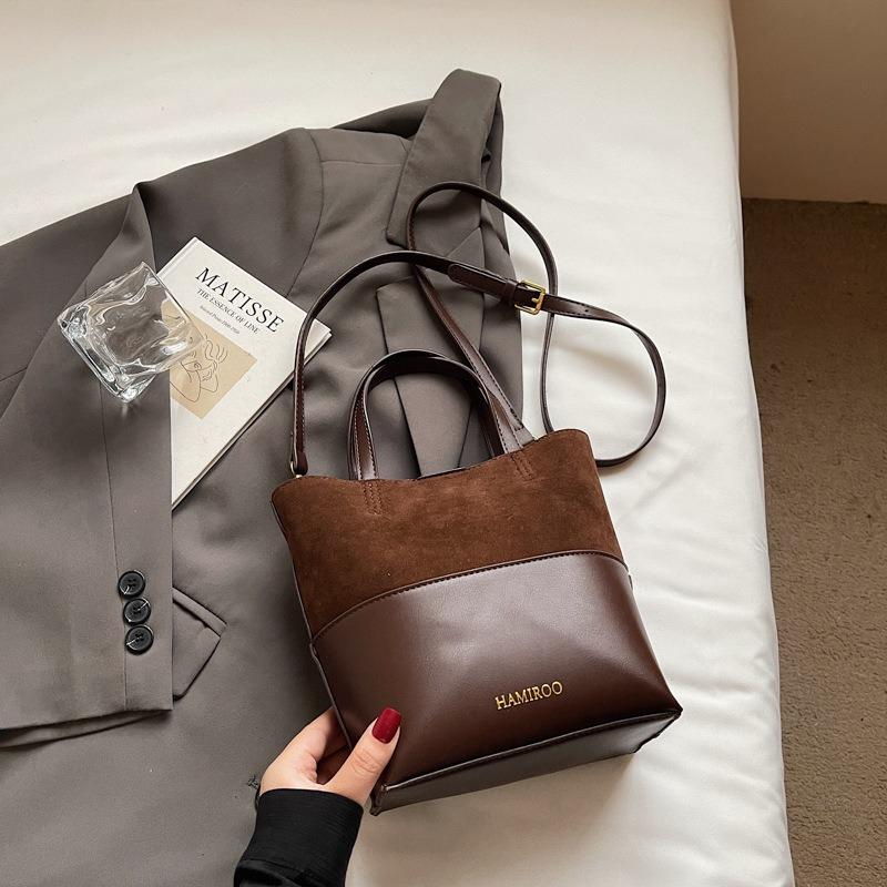 Fashion Niche High-value Handbag Women's Autumn New Large-capacity Retro Simple Shoulder Small Square Bag