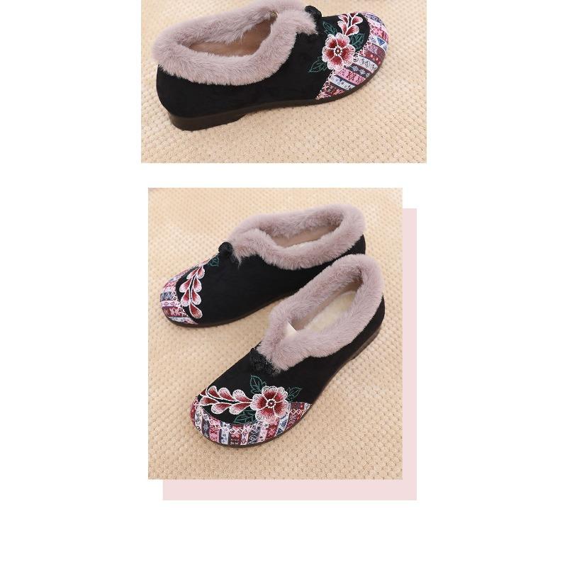 New Women's Cotton-Lined Boots with Thickened Insulation Flat-Soled Embroidered Shoes for Middle-Aged and Elderly Women