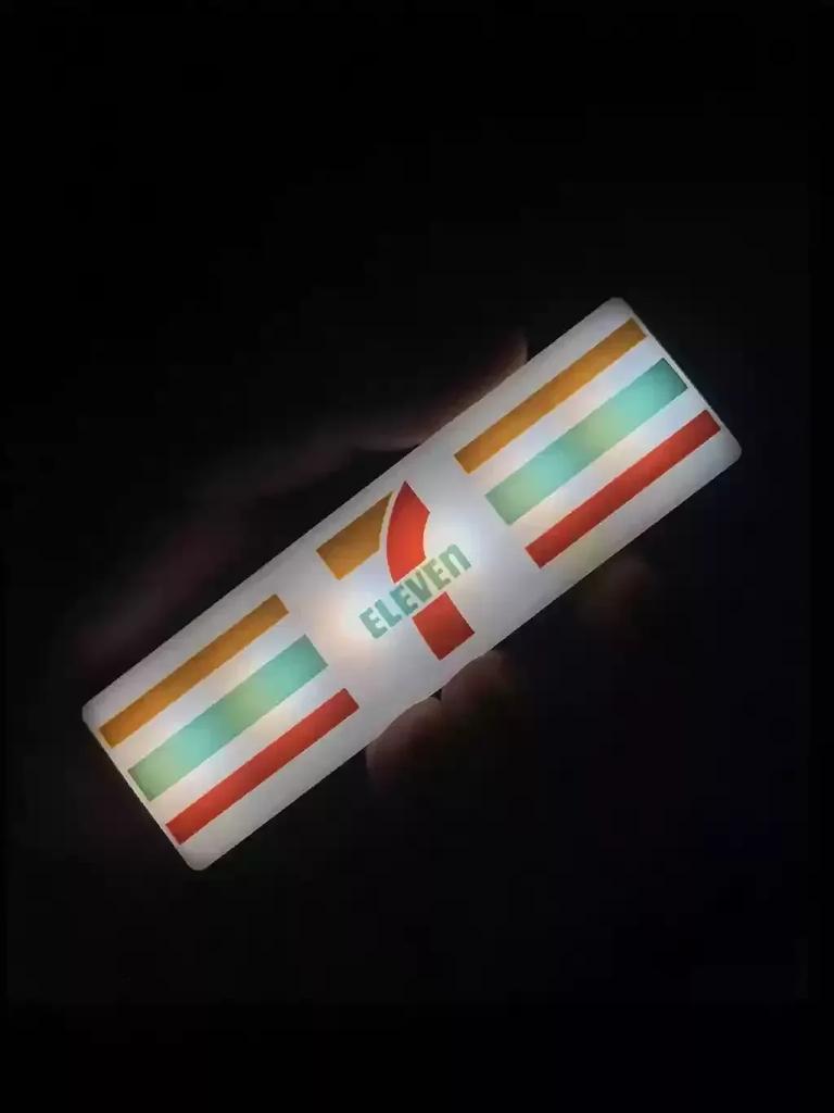 Kiosk magnetischer 3D Kühlschrankaufkleber 711, Lawson, FamilyMart, leuchtende Mini-Leuchtkasten-Anzeigetafel, Heimdekoration