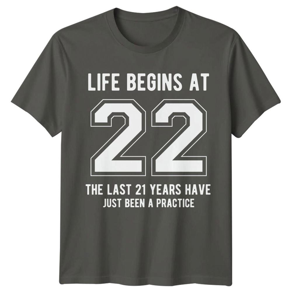 Das Leben beginnt mit 22 Geburtstag 22. Geburtstag Unisex T-Shirt Unisex Tee Grafik T-Shirt