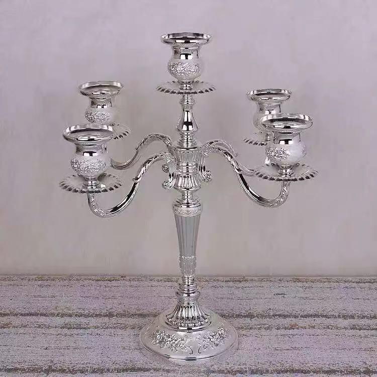 Europejski Retro Złoty Świecznik: Romantyczny świecznik do dekoracji domu, stołu jadalnego i aromaterapii