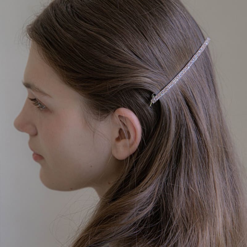 Jean Paul Clarisse Austrian Crystal Long Slim Automatic Pin JP-22-180AB