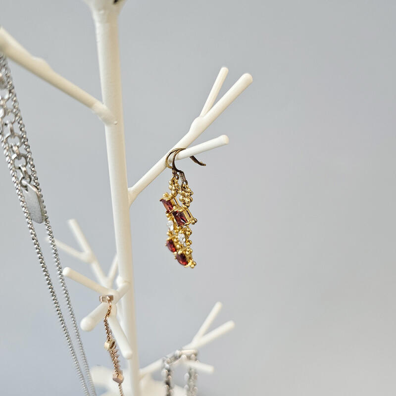 Dove Jewelry Hanger Ivory