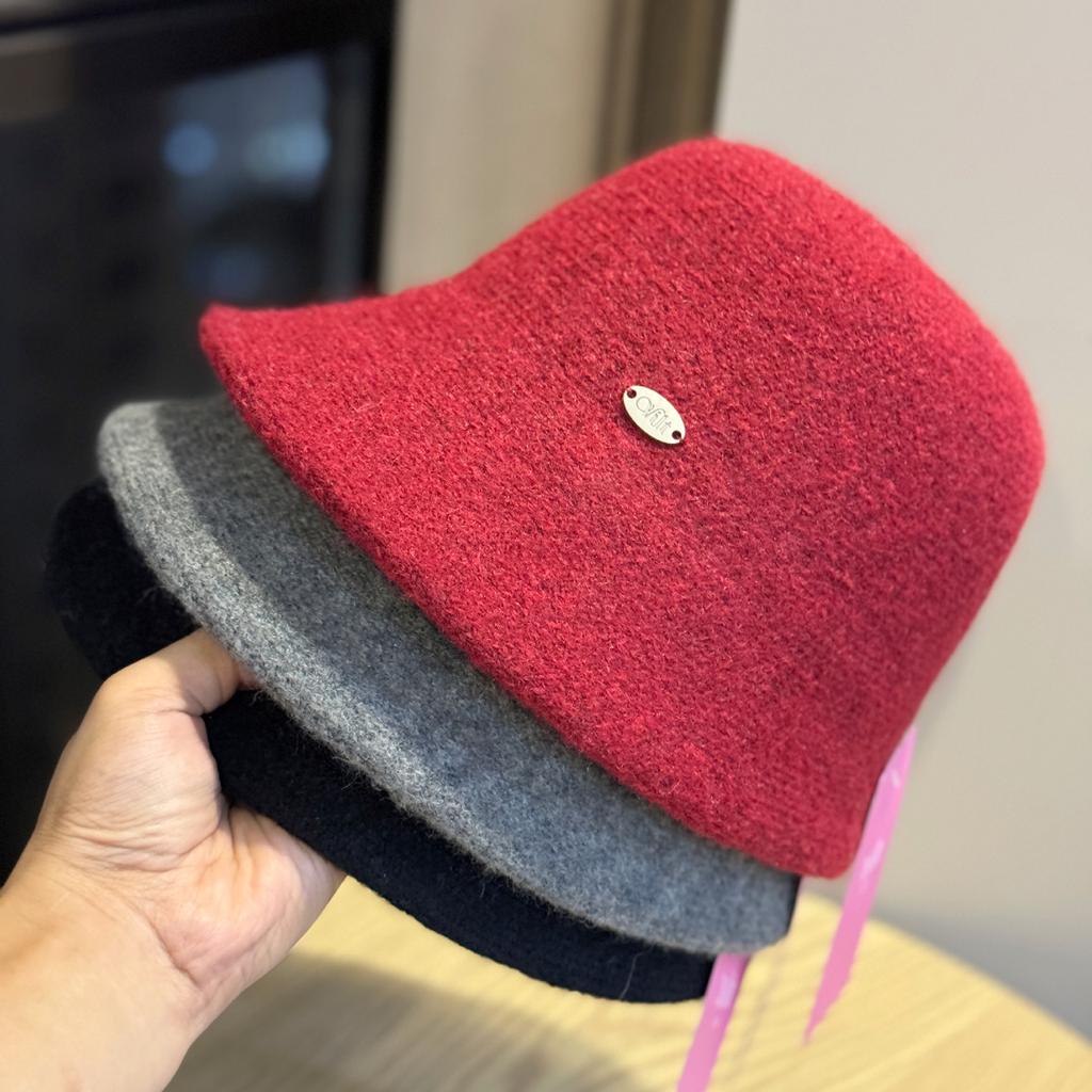 New Autumn and Winter Irregular Brim Fisherman's Hat for Women Versatile Casual High Grade Plush Face Covering Warm and Windproof Fisherman's Hat