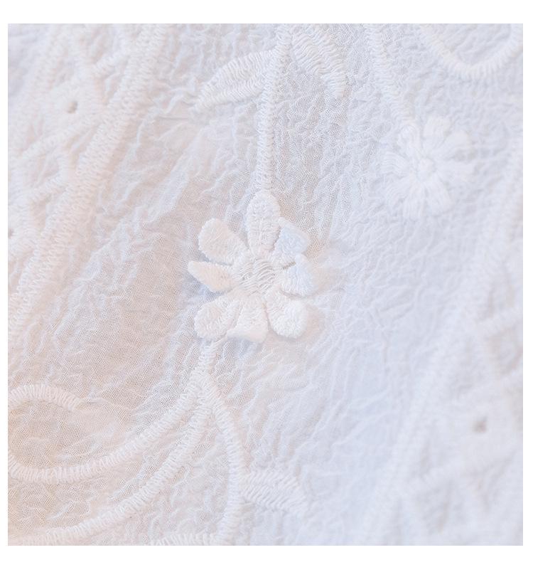 Plus Size Women's Korean Lace Embroidered Vest – Versatile Hollow Design