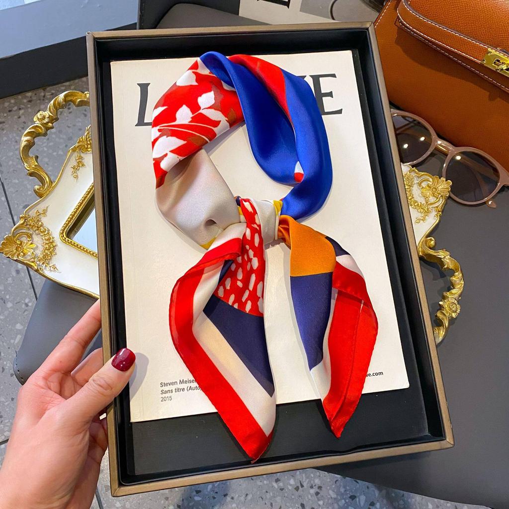 70 cm Beržų Miško Šilko Mišinio Šalikas: Moteriška pavasario/vasaros kvadratinė skarelė aliejinės tapybos stiliumi