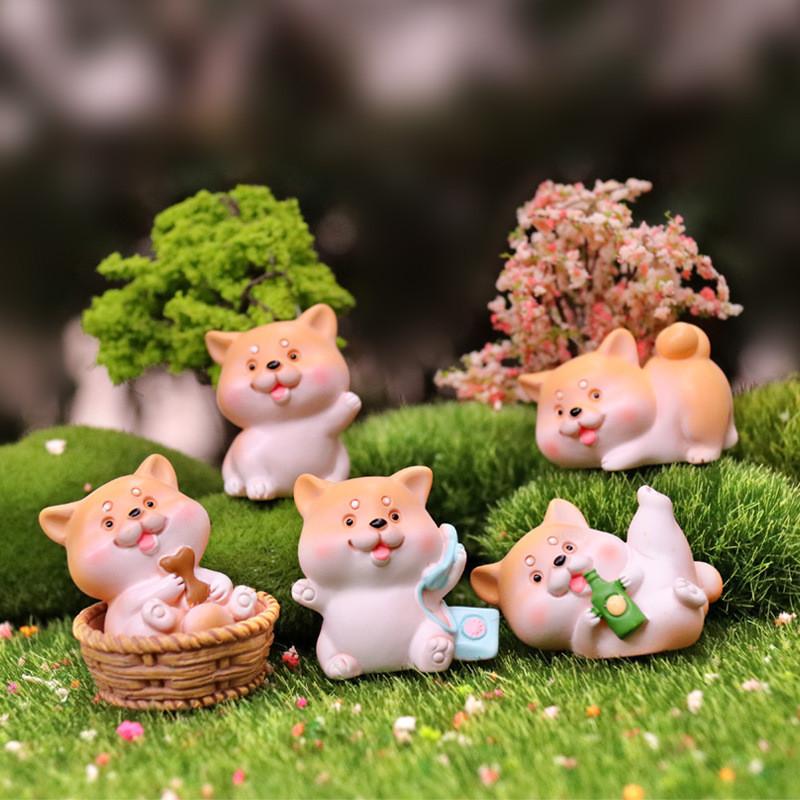 Dog Puppy Akita Resin Mini Figurine Micro Landscape Model Car Home Decor Gift