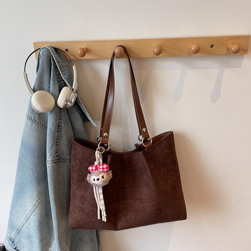 Commuter retro matte bag autumn and winter new large-capacity suede shoulder bag going out to work tote bag