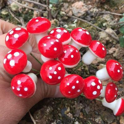 10Pcs 2cm Artificial Mini Mushroom Miniatures Fairy Garden Moss Terrarium Resin Crafts Decorations Stakes Craft