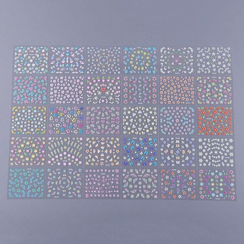 Nail Art Stickers, Heart Glitter Stickers, Sequins, Decorative Stickers, Small Decals, Gold-embossed Jewelry