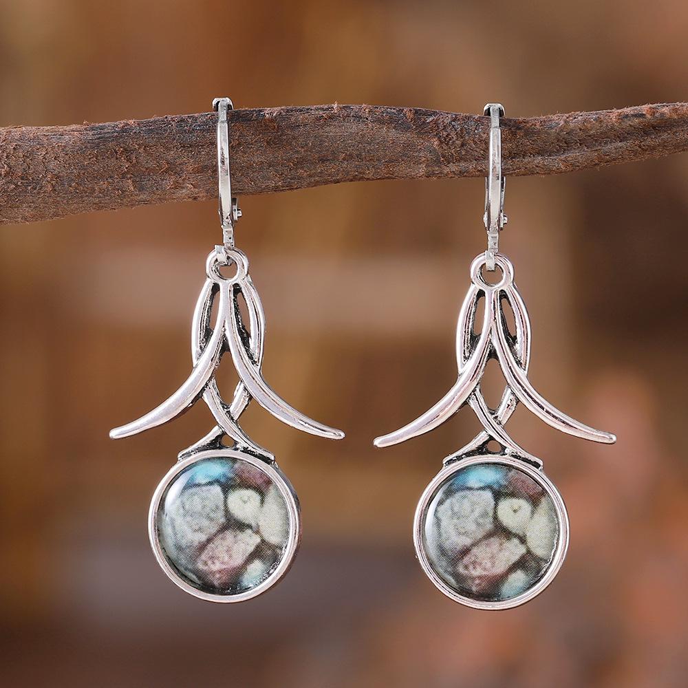 

Bohemian Geometric Tassel Earrings - Versatile, Simple Jewelry