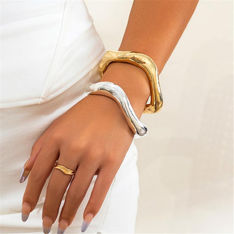 Pulsera de puño de metal grueso y pesado exagerada para mujer, pulsera de brazo ancha irregular gótica punk, joyería, pulsera punk para hombre