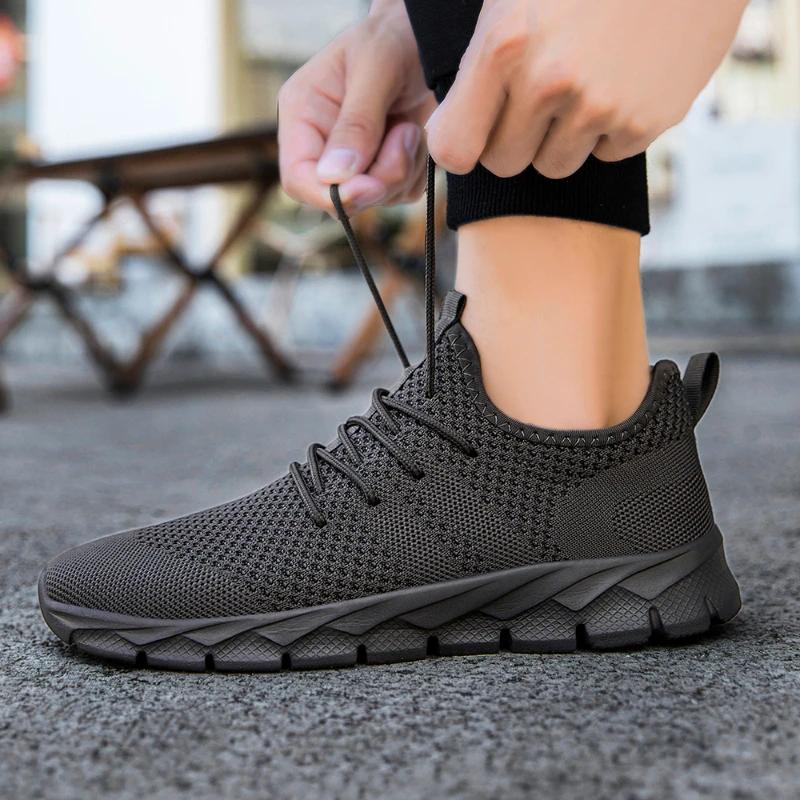 

Fujeak Ultralight Casual Sneakers Plus Size Comfort Footwear Outdoor Anti-slip Breathable Mesh Shoes for Men With Free Shipping 47 темно-сірий колір