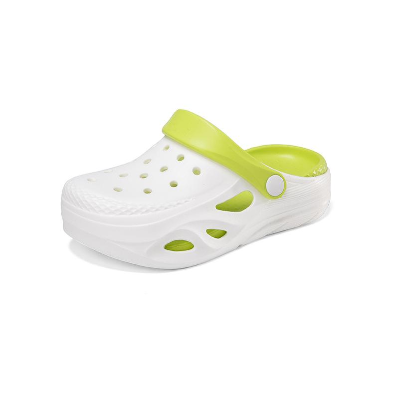 Sommer neue Kinder Strand Loch Schuhe Jungen Indoor Zuhause dicke Sohle rutschfest Mädchen Mode coole Hausschuhe Außenhandel