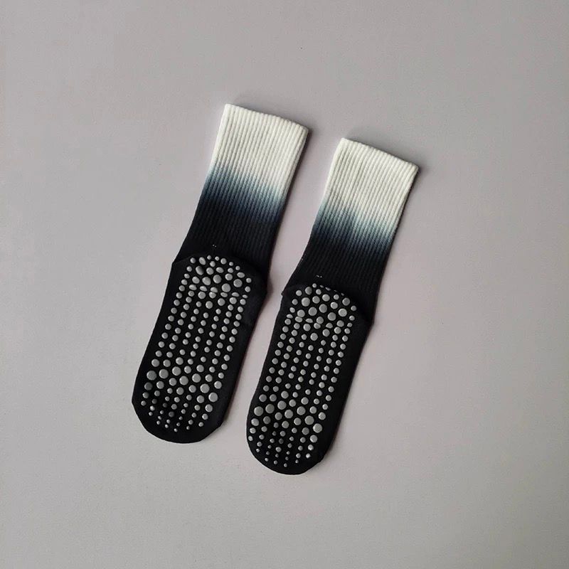

2025 New Arrival Women s Moisture Wicking Non Slip Mid-Calf Socks Tie-Dye Yoga Professional Fitness Pilates Sweat-Absorbent Socks Black Gray