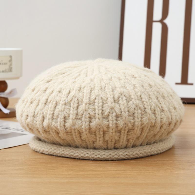 Women's Wool Beret Autumn and Winter Windproof Warm British Style Knitted Wool Hat Windproof Thick Warm Hat for Skiing, Running, Cycling