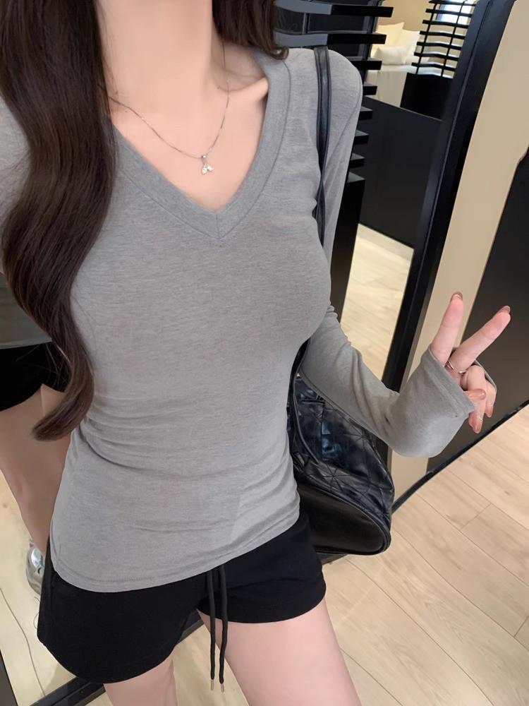 Women's Slim Fit V-Neck Retro T-Shirt: Versatile Autumn Base Layer Top