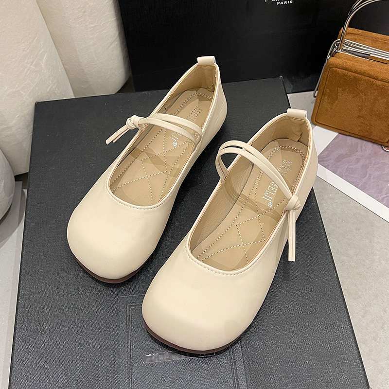 Fairy shoes gentle single shoes female flat bottom new autumn with skirt evening wind French Mary Jane grandma shoes