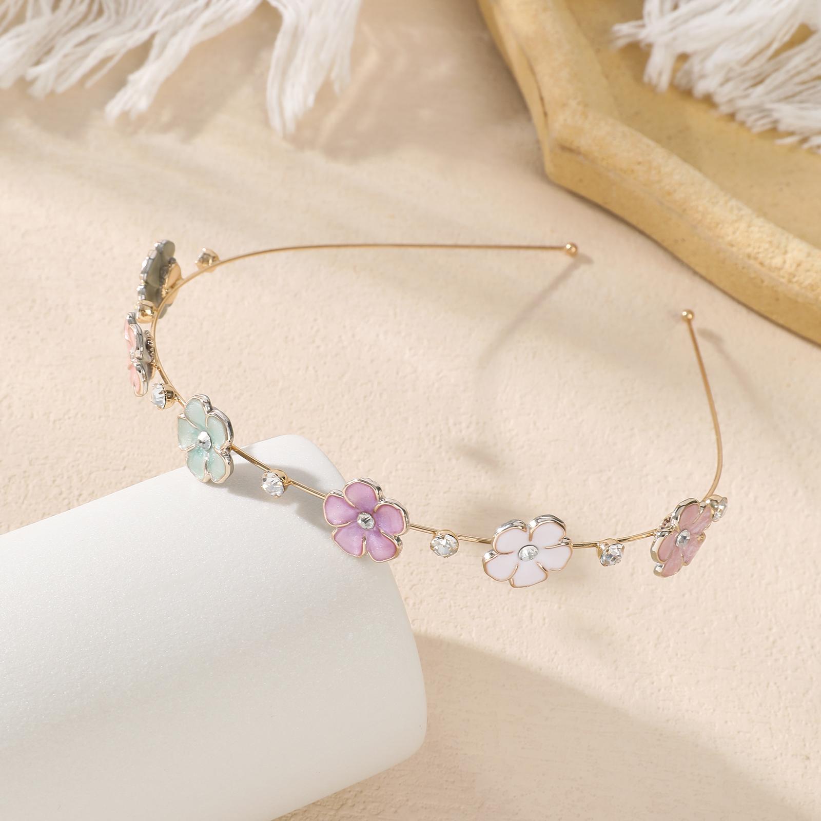 

AWAYTR New Metal Sweet Hairband Flower Rhinestone Headband for Women Shiny Rhinestone Hair Band Hoop Hair Accessories