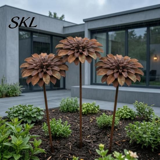 Garden Decorations Rustic Metal Flower Stakes, Large Rusted Iron Yard Art, Outdoor Ornaments 19.39 Inch Weather-Resistant Decoration for Lawns