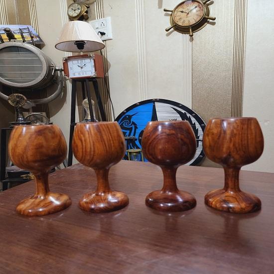 Weinglas-Set aus Holz, 4 Stück, Weihnachtsgeschenk, Neujahrsgeschenk