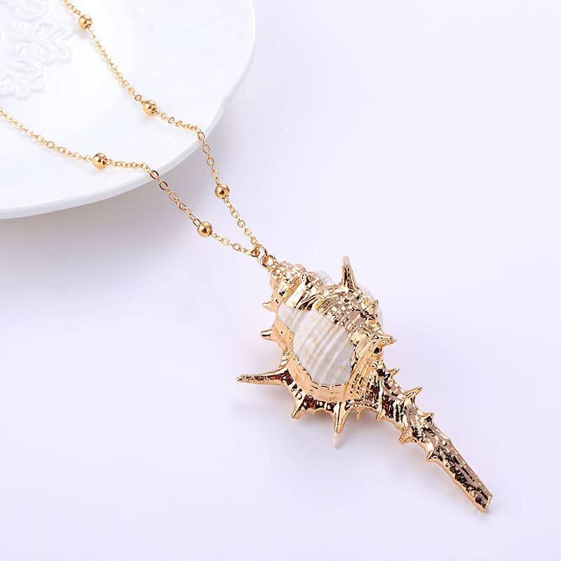 Trendy Women s Gold-plated Conch Shell Necklace - Natural, Simple Beach Jewelry