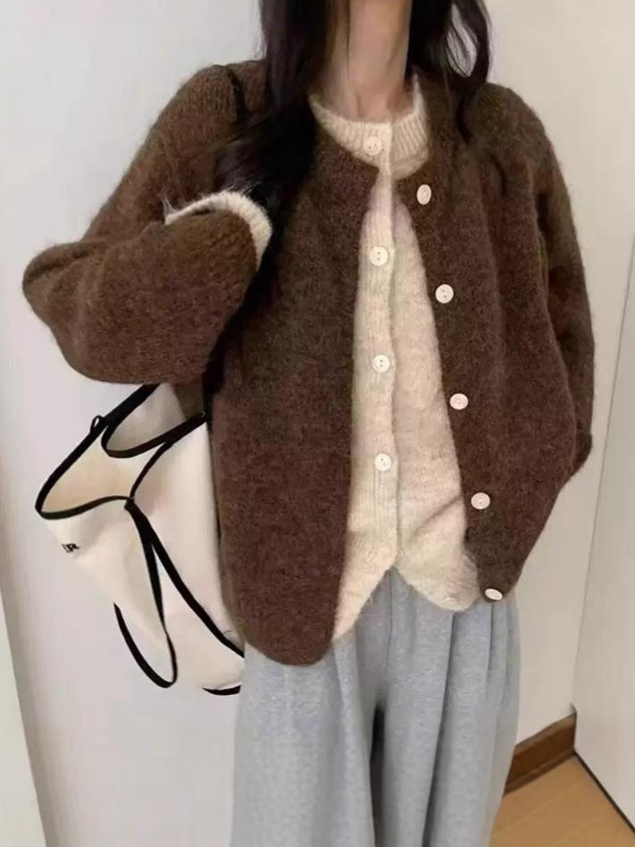Korean Style Knit Cardigan: 2025 Autumn/Winter Color Block, Casual Loose Slimming College Style Sweater
