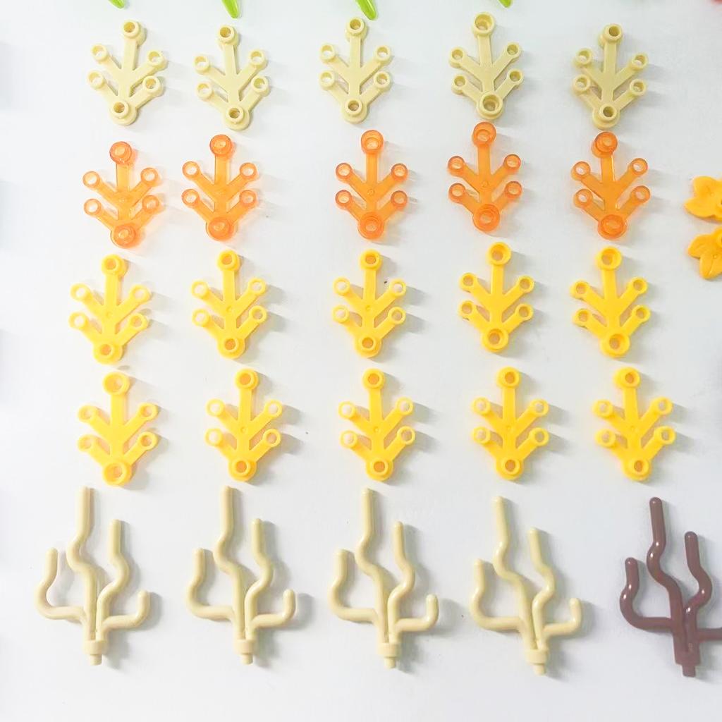 100PCS Autumn Plants MOC Building Blocks DIY Toys Mountain Pine Trees Grass Fallen Leaves Compatible Blocks Bricks