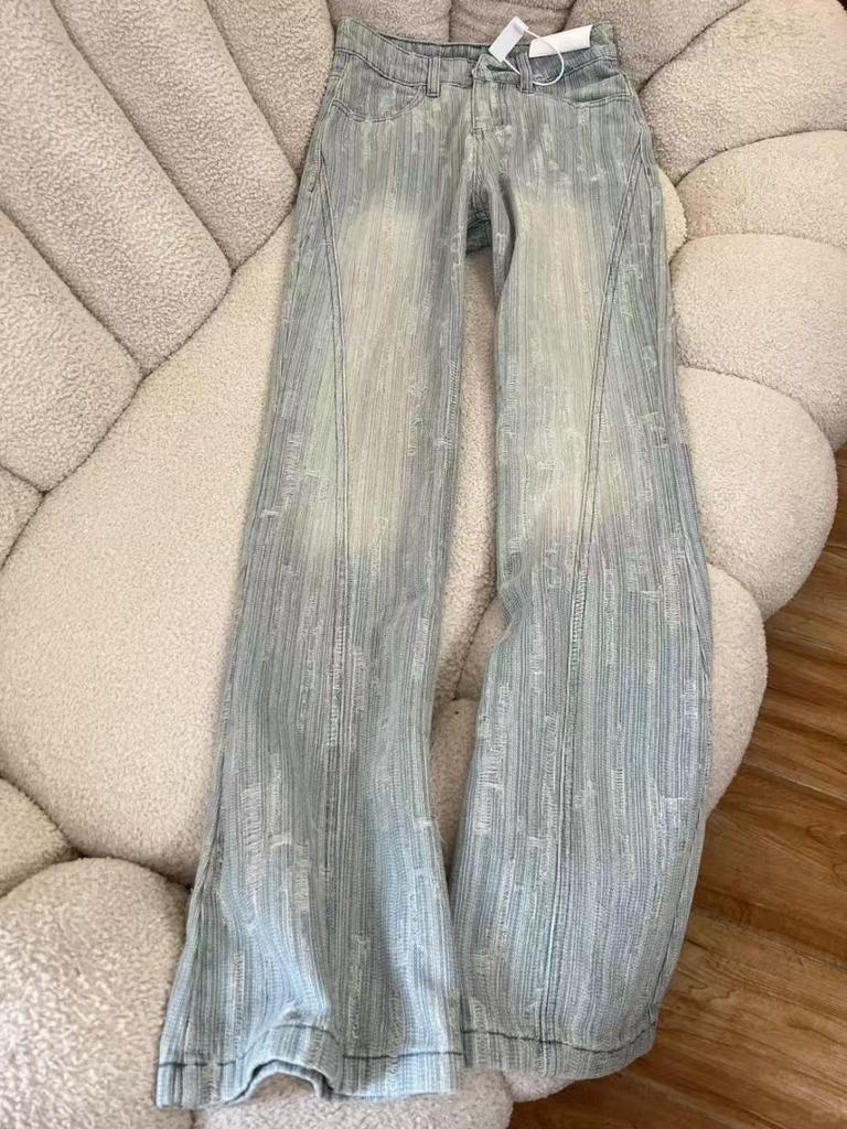 Women's Light Jacquard Micro-Flare Jeans, High-Waisted & Slim-Fitting for Spring/Summer 2025.