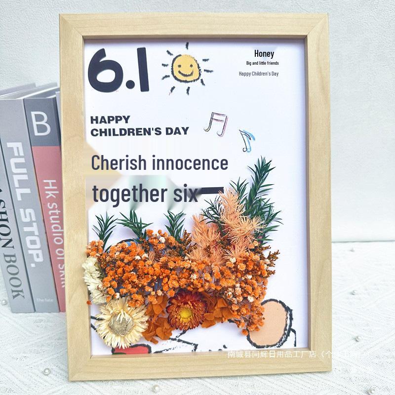 Handmade A4 Photo Frame with Dried Flowers - DIY Kit for Wall Decoration or Valentine's Day Gift