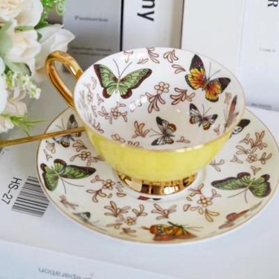 European Bone China Coffee Cup Barevný porcelán Butterfly Keramická sada šálků a podšálků na čaj Britský kancelářský šálek na pití Drinkware