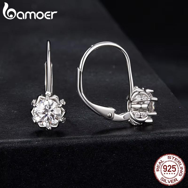 BAMOER Platinum Plated Moissanite Flower Earrings for Women, Round Cut Lab Diamond 925 Silver Hypoallergenic Earrings