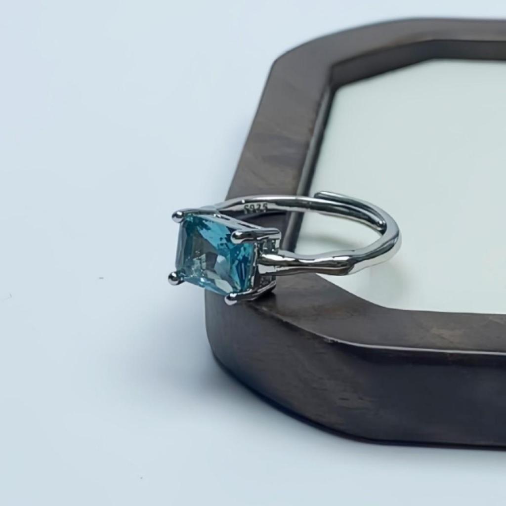 Elegant Blue Zircon Square Ring In French Light Luxury Style