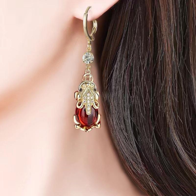 Elegant Gold Rhinestones Animal Earrings Women's Rhinestones Dangle Earrings in Elegant Gold for Daily Wear Parties