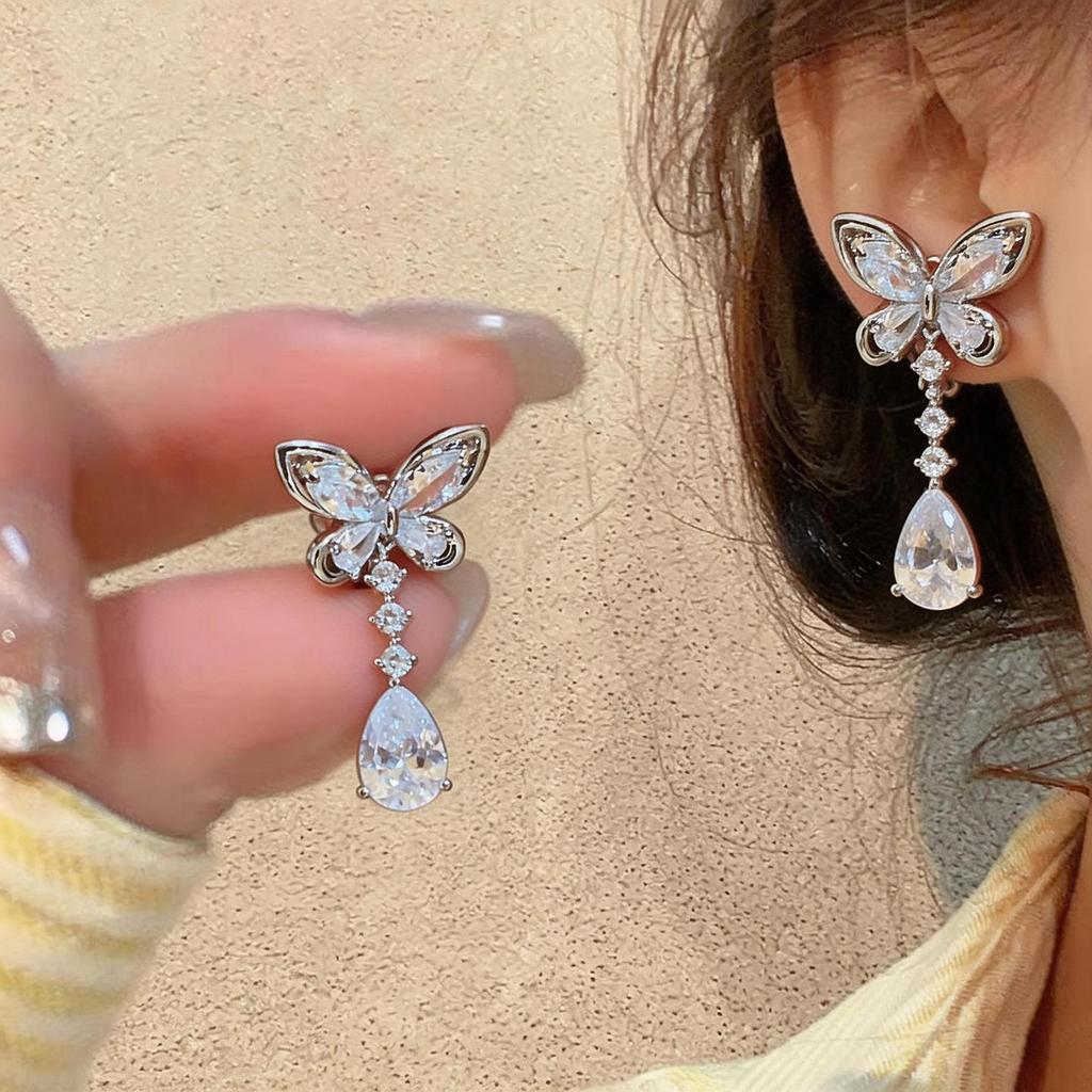 Zircon Bow Water Drop Pendant Earrings - Elegant, Personalized Design with a Luxurious Feel.