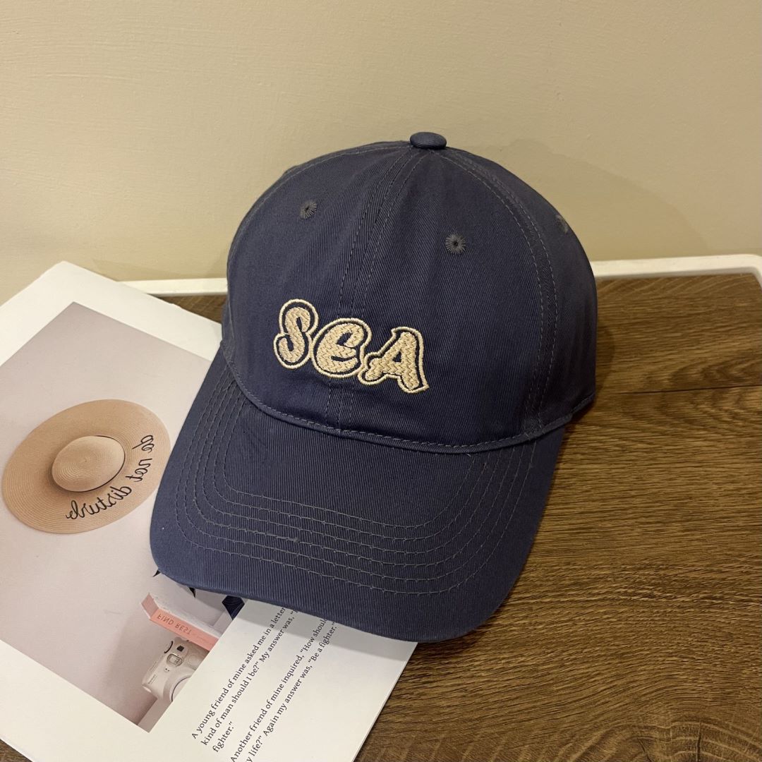 

Women s New Style with Big Head Hat Letters Spring and Summer Baseball Hat Women s Face Covering Deep Top Sun Protection Cap M（56-58cm）