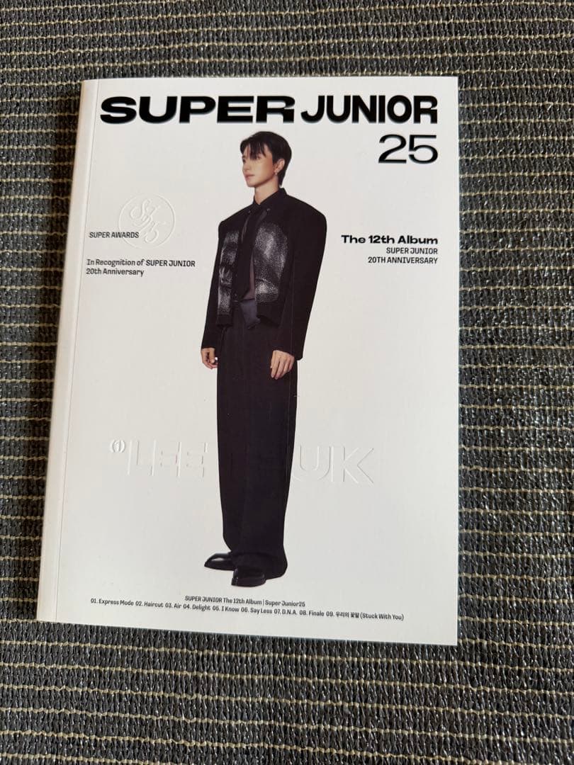 

[USED] SUPER JUNIOR 25 The 12th Album Leeteuk