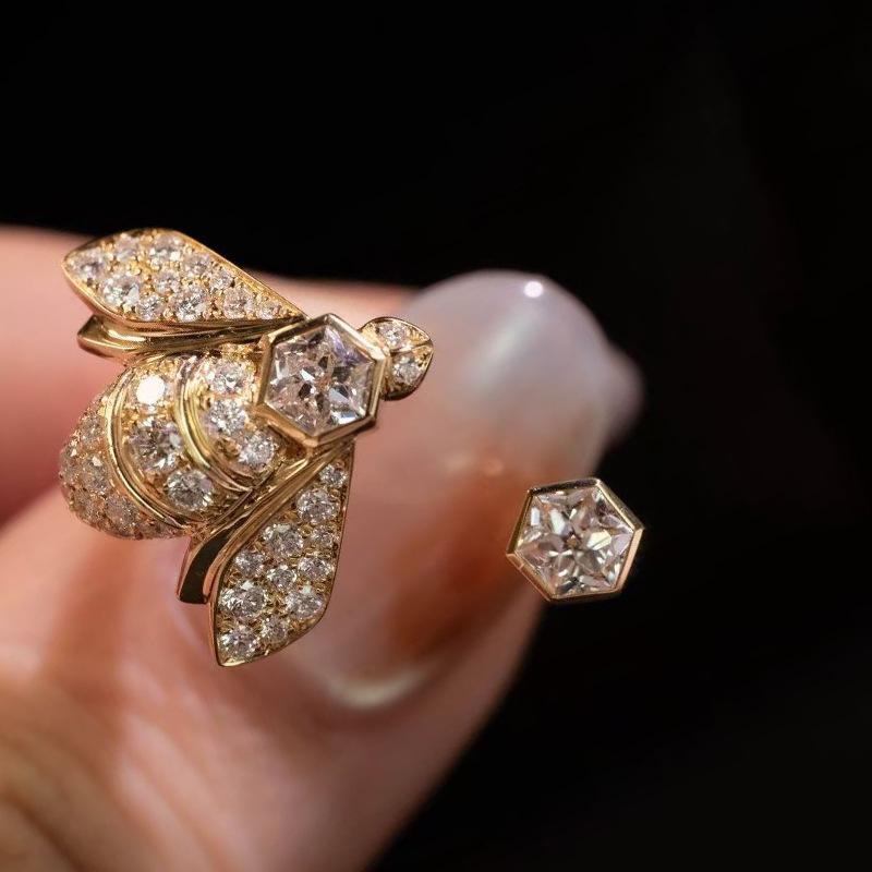 Fashionable Bees and Shining Zircon-Unique Design Ladies Ring-holiday Gift