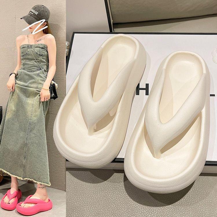 Damskie klapki z grubą podeszwą i antypoślizgowe: Modne letnie sandały plażowe zapewniające większy komfort chodzenia