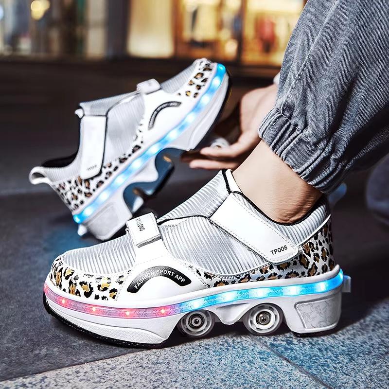 

LED Boys Girls Roller Shoes USB Charging Light Up Children Roller Skate Casual Skateboarding Shoes Sports Shoes Kids Skates 43