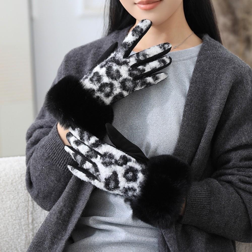 Touch Screen Leopard Print Gloves Keep Warm Winter Gloves Fashion Women's Gloves Winter
