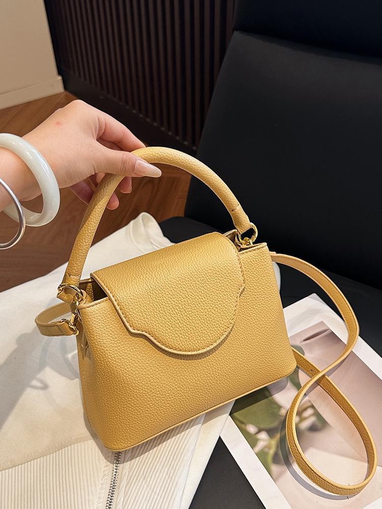 2025 Trendy V-Shaped Women's Handbag: Elegant Versatile Shoulder & Crossbody Bag