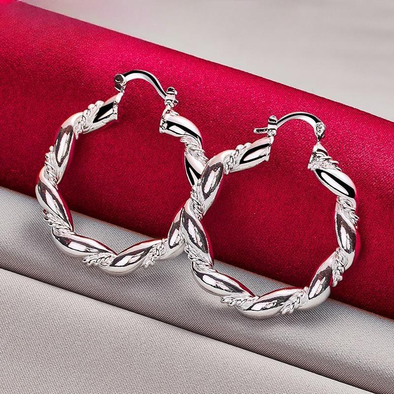 Anello Rotondo in Argento Sterling 925 con Gioiello a Corda Intrecciata