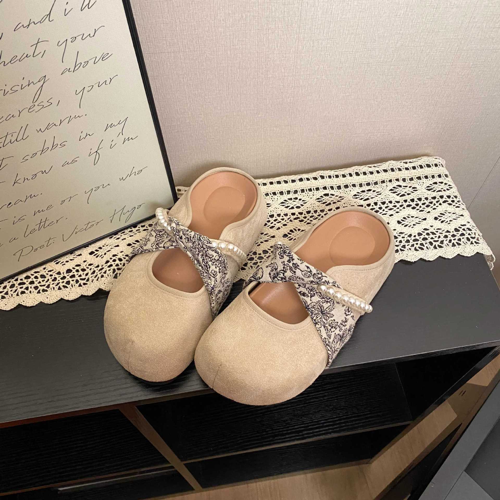 

Baotou women s black half slippers women s summer wear gentle fairy split-toed sandals single shoes 40