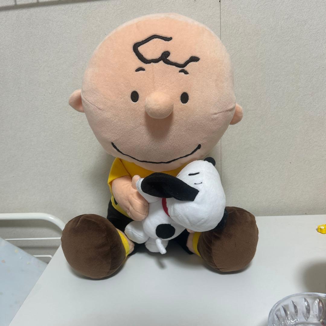 Charlie Brown USJ limited edition stuffed toy with Snoopy tag included Univa
