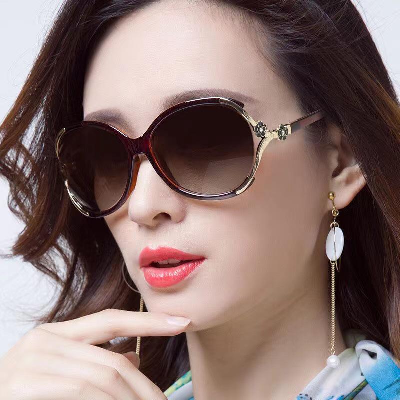 

2024 Trendy Polarized Rose Sunglasses - Retro Camellia Street Style