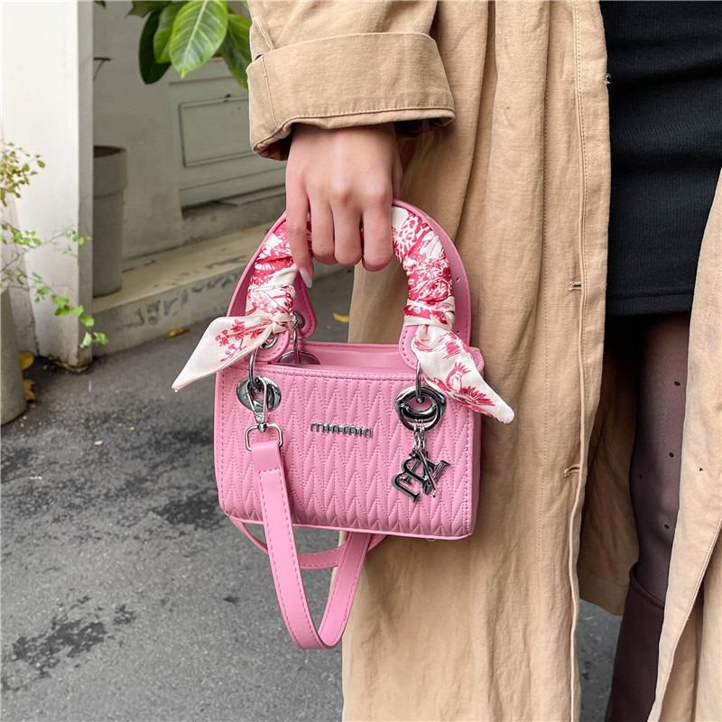 New Diamond Embroidery Thread New Trendy Fashion Shoulder Messenger Bag Portable Silk Scarf Princess Diana Bag